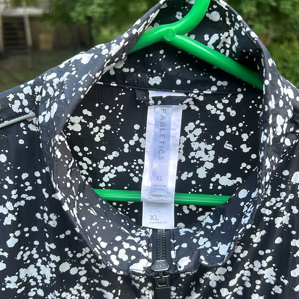 Fabletics Oversized Flyweight Zipper Nylon Windbr… - image 2